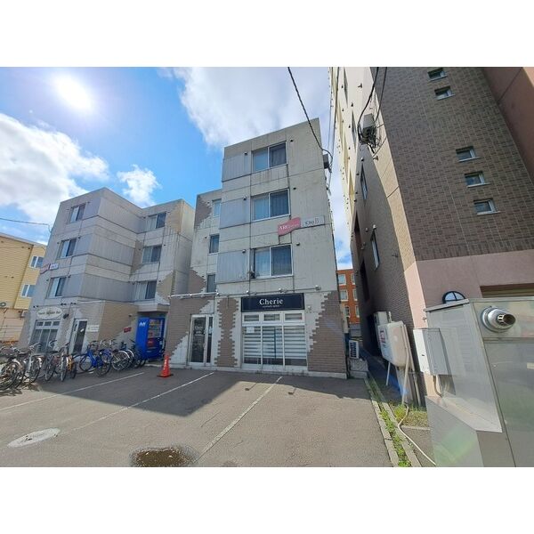 アークガーデンシティ B棟 画像1