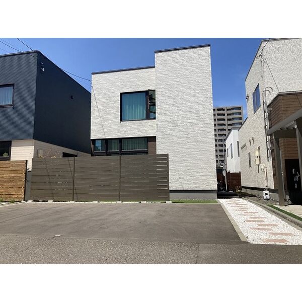 南16条西10丁目戸建 画像1