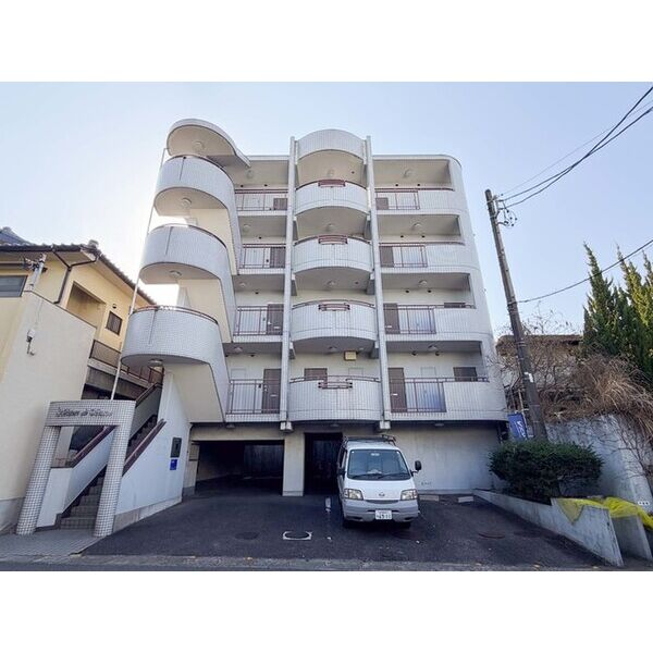 リアプロマンション外観