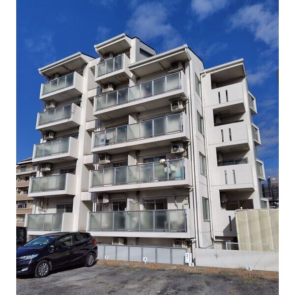 リアプロマンション外観