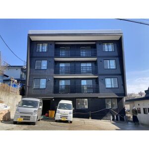 メニーズコート月寒公園プレミア