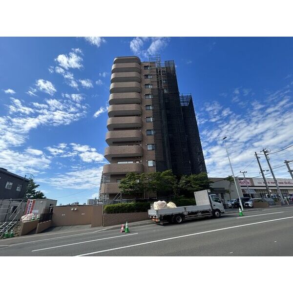 クリオ月寒公園壱番館 画像1