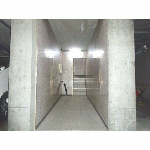 敷地内/建物