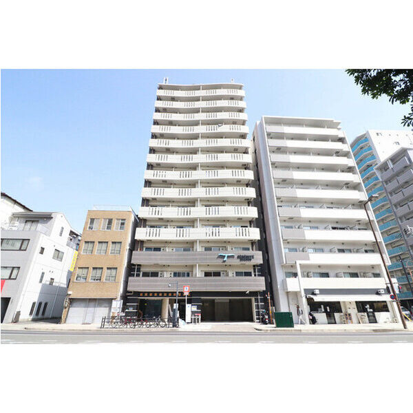 BUILDING