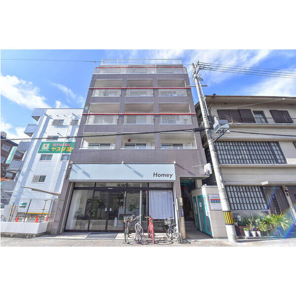 BUILDING