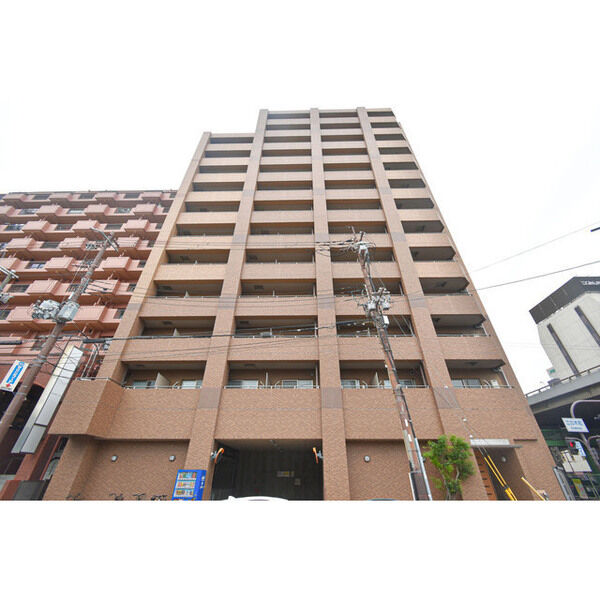 BUILDING