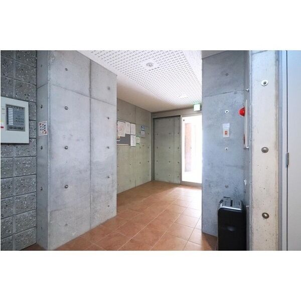 ポルトボヌールの外観3枚目