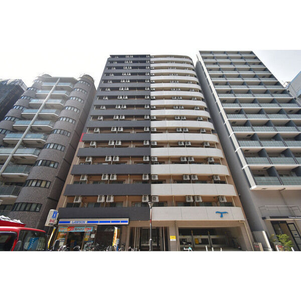 BUILDING
