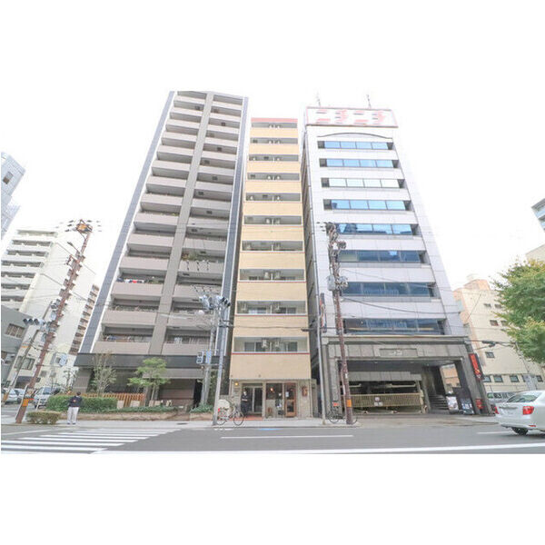 BUILDING