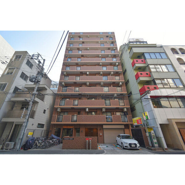 BUILDING