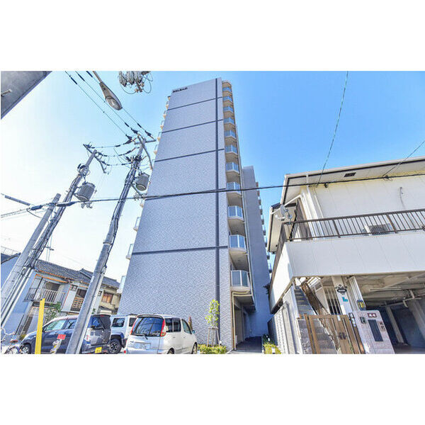 BUILDING