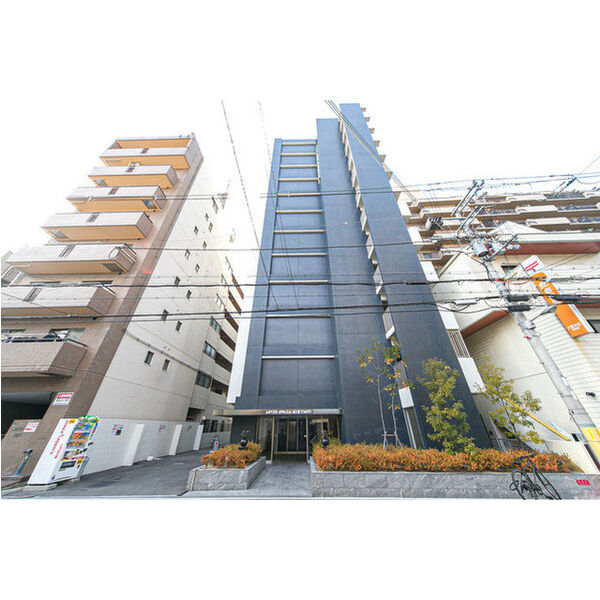 BUILDING