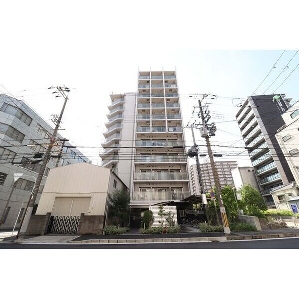 BUILDING