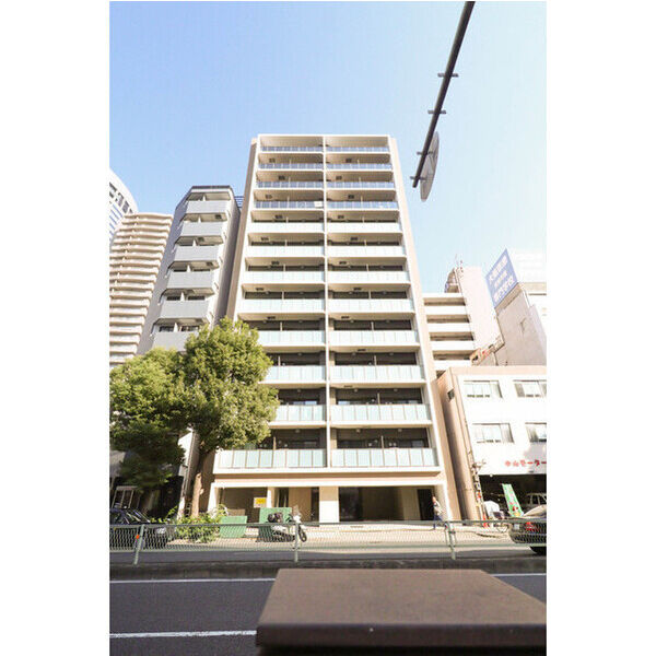 BUILDING