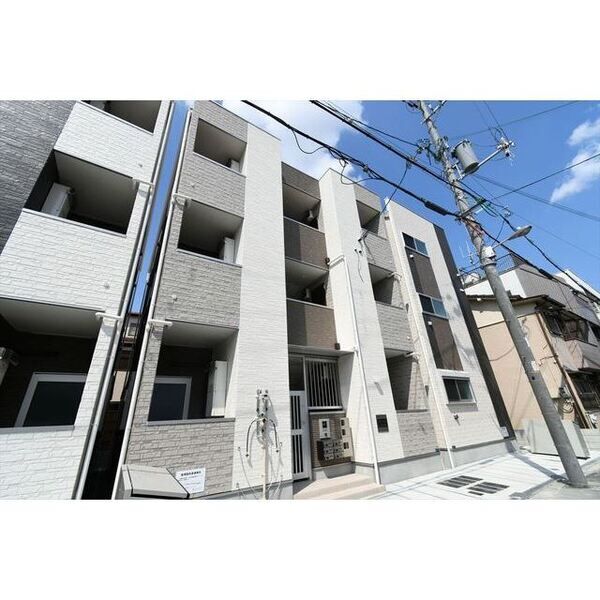 BUILDING