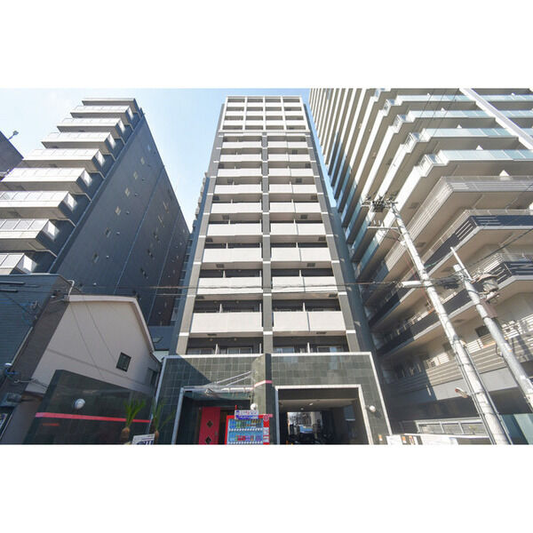 BUILDING
