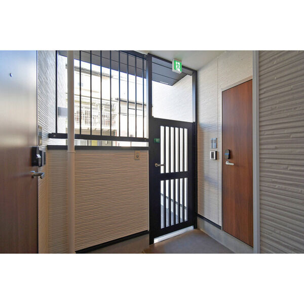 ハーモニーテラス勧修寺平田町IIの外観2枚目