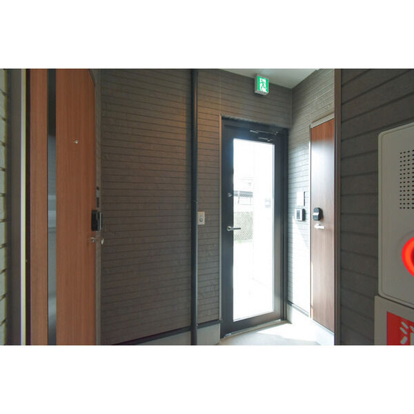 カーサ アリビオの外観2枚目