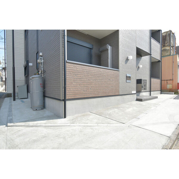 カーサ アリビオの外観4枚目