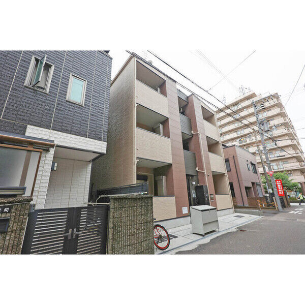 BUILDING
