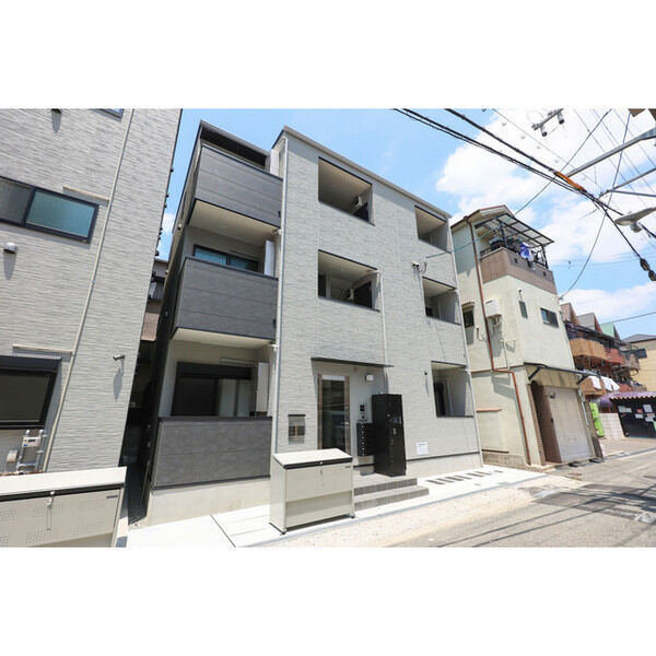 BUILDING