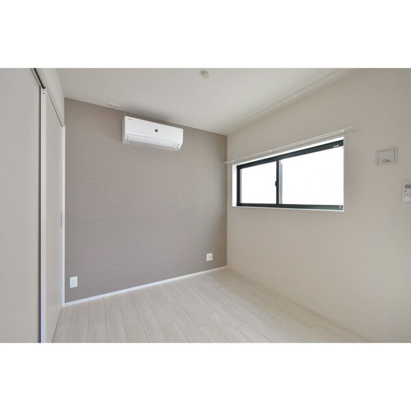 ハーモニーテラス勧修寺平田町IIの室内写真2枚目