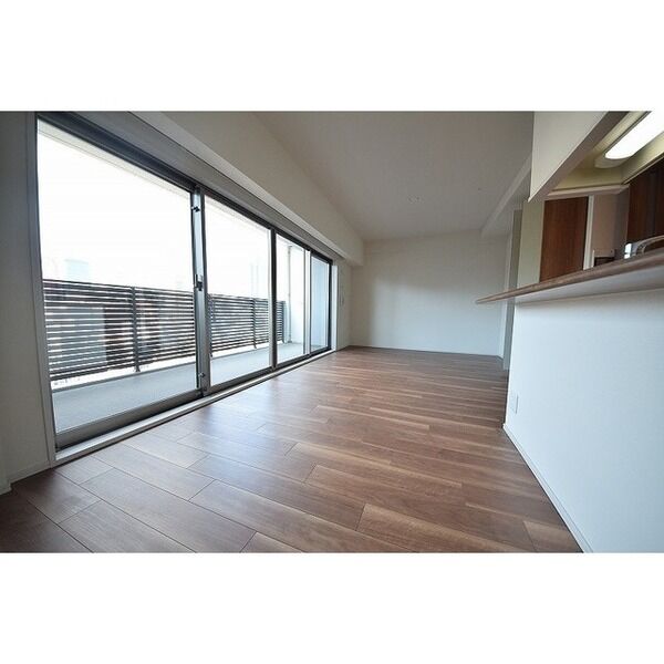 ザ・大阪レジデンス梅田の室内写真1枚目