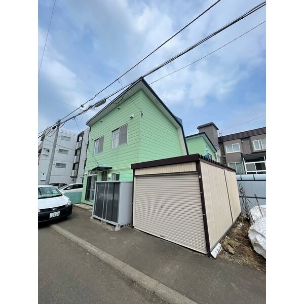 平岸4条9丁目10-15貸家 画像1