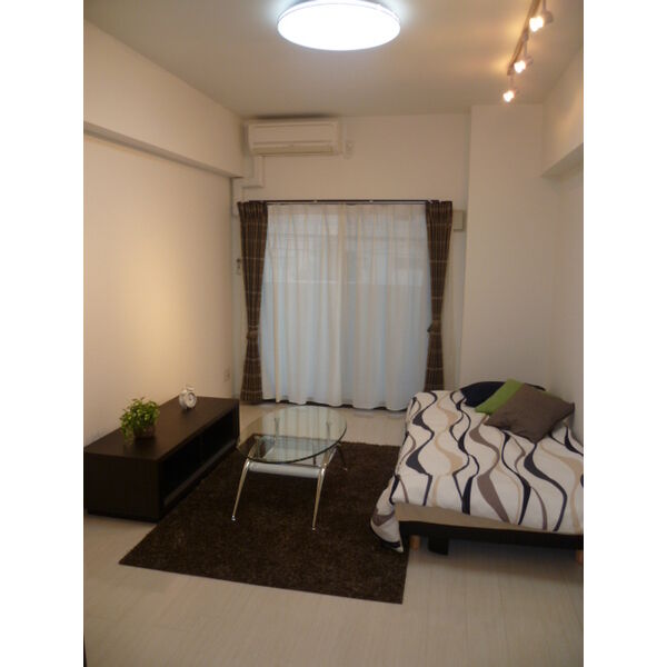 デイグラン鶴見の室内写真1枚目