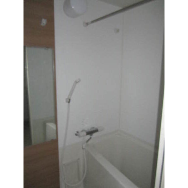 ラクラス新大阪の室内写真8枚目