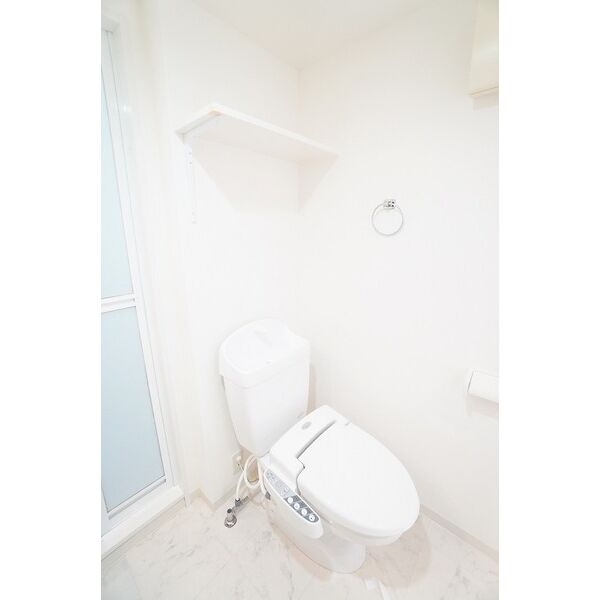 ドゥーエ江坂IIIの室内写真5枚目