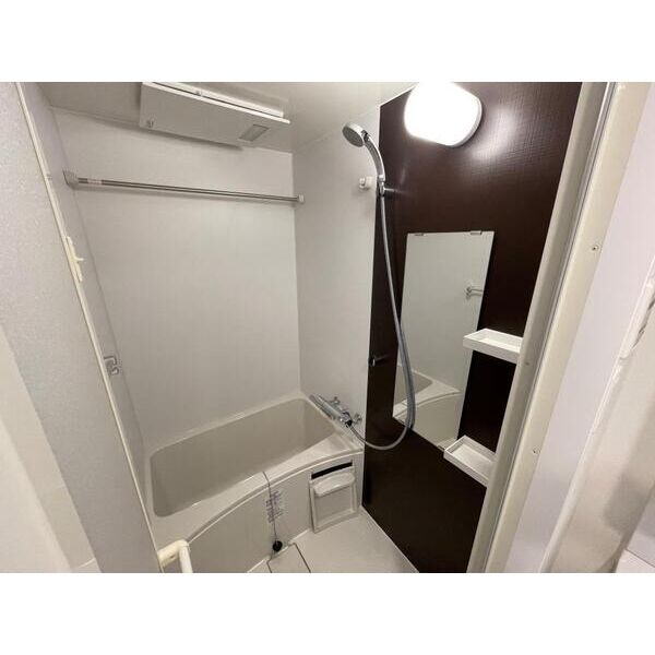 ブランシエスタ加島の室内写真7枚目