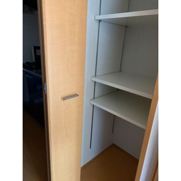 オーキッドレジデンス塚本の室内写真5枚目