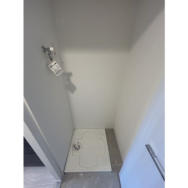 ライジングメゾン新大阪サウスの室内写真10枚目