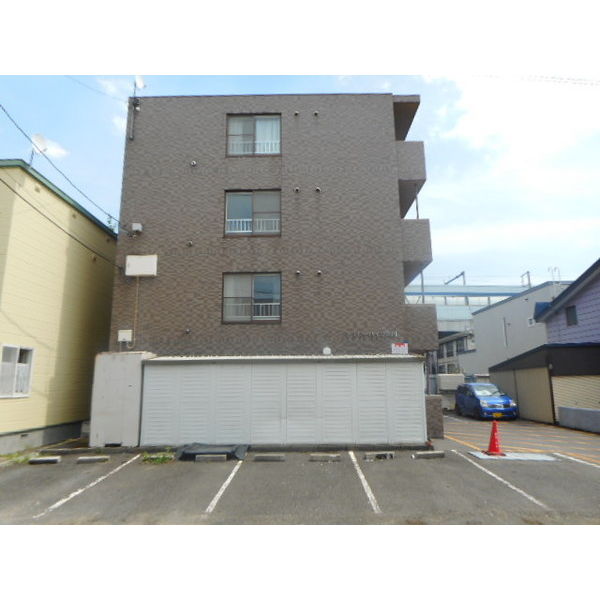 敷地内／建物