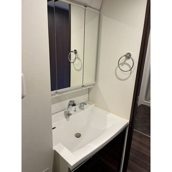 セレニテ梅田北Premiumの室内写真7枚目