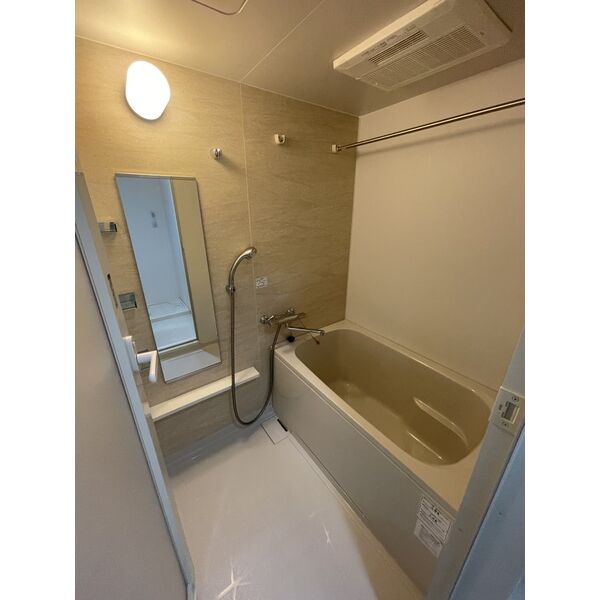 クレア・ド・ルーン伊丹の室内写真4枚目