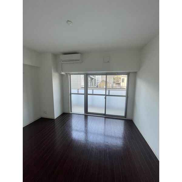 クレア・ド・ルーン伊丹の室内写真7枚目