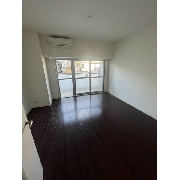 クレア・ド・ルーン伊丹の室内写真10枚目