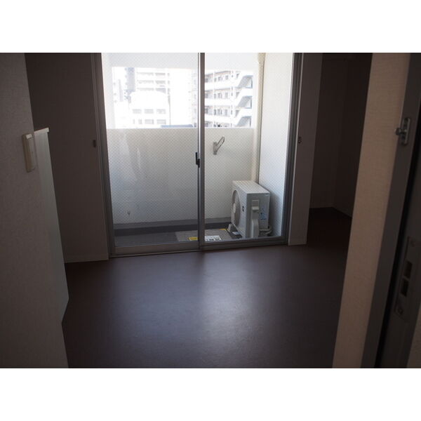 グランドゥール九条の室内写真3枚目