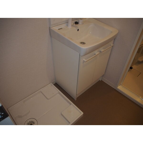 グランドゥール九条の室内写真9枚目