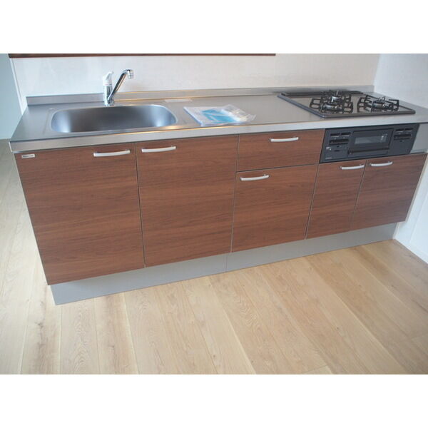 Luxe本町の室内写真9枚目