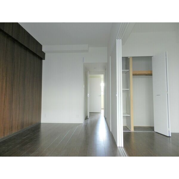 ランドセントラル梅田の室内写真8枚目