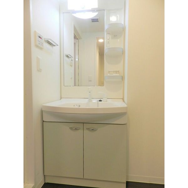 ランドセントラル梅田の室内写真7枚目