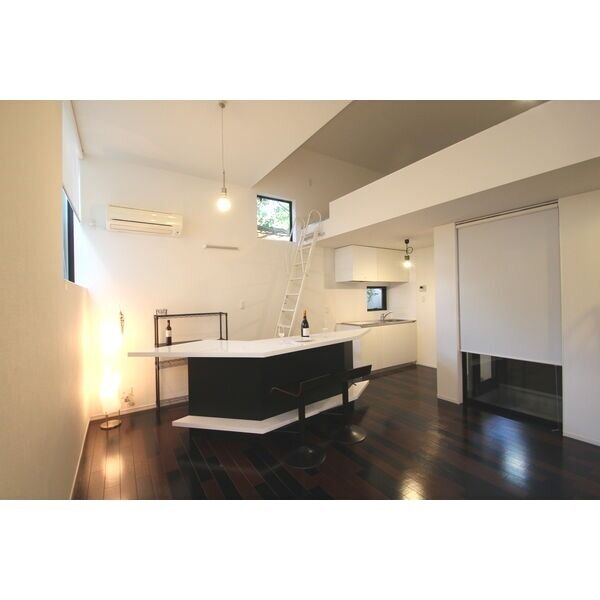 パロス山本通りの室内写真1枚目