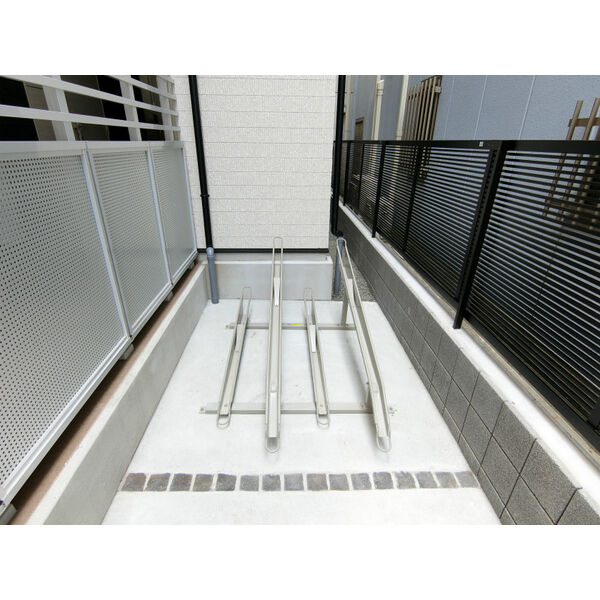 リブリ・アベリアの外観3枚目