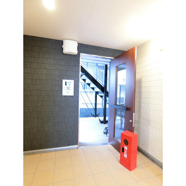 リブリ・クルールの外観4枚目