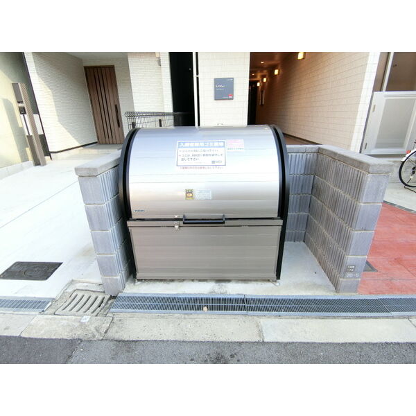 リブリ・クルールの外観3枚目