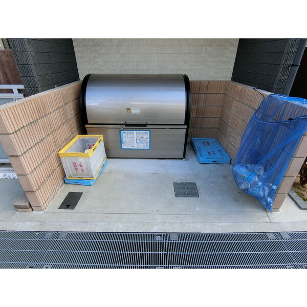 リブリ・フルール千里丘の外観7枚目