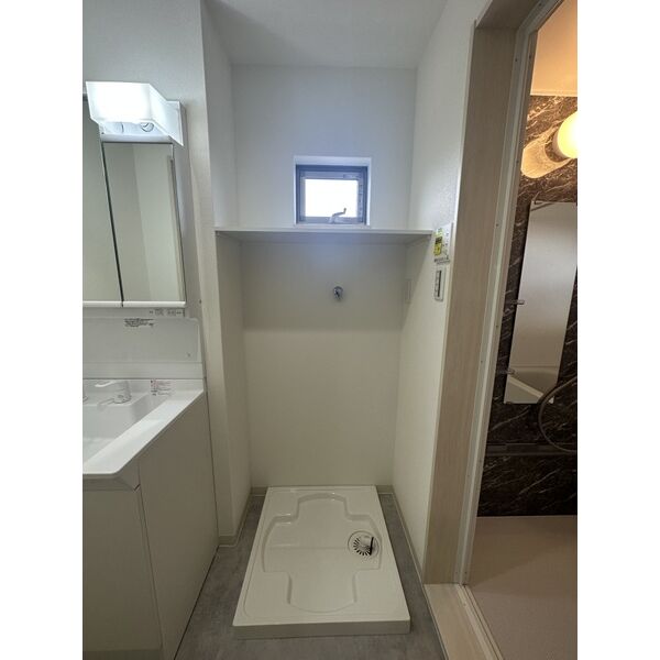 ラモーナ中野本町Iの室内写真6枚目